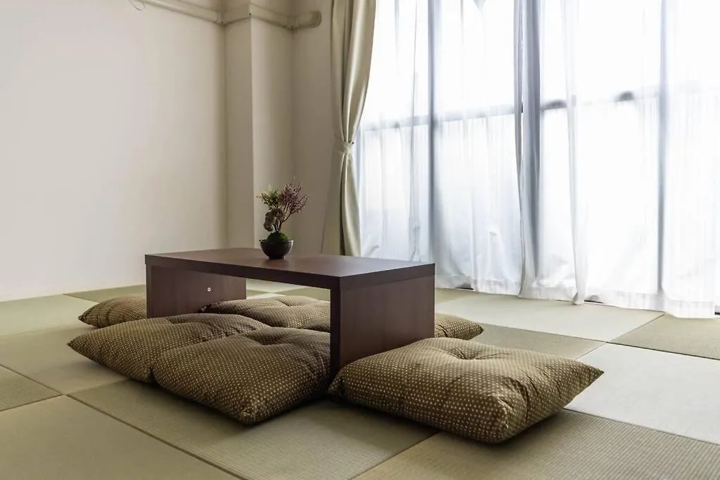 Lägenhet Mido Elphan Building 8 Osaka